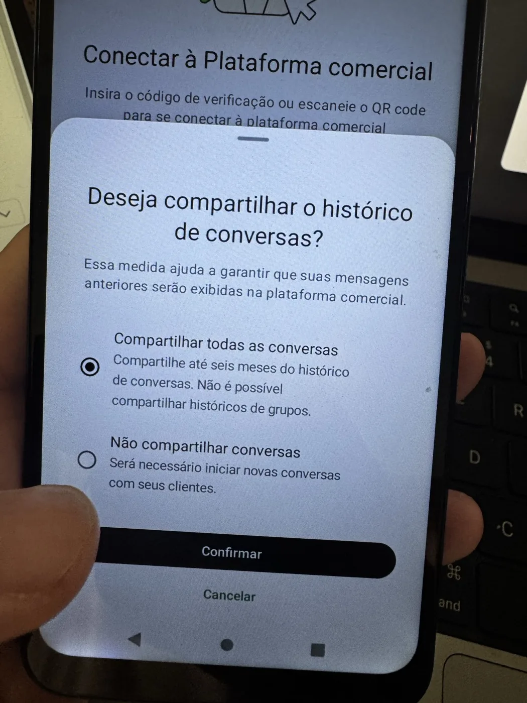 Escolha entre compartilhar ou não o histórico de conversas